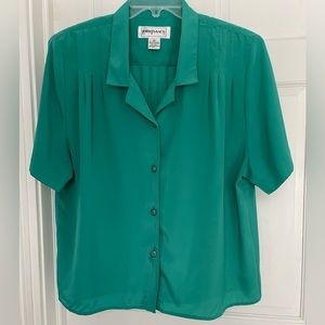 Size 18 emerald green blouse